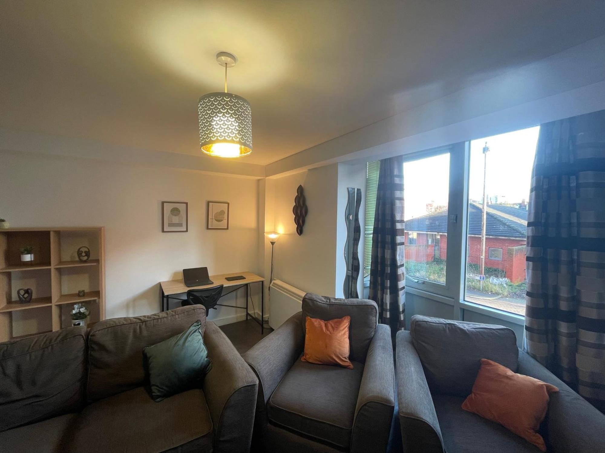 קובנטרי Business & Leisure City Centre 2 Bed En-Suite Apartment With Free Parking And Netflix מראה חיצוני תמונה
