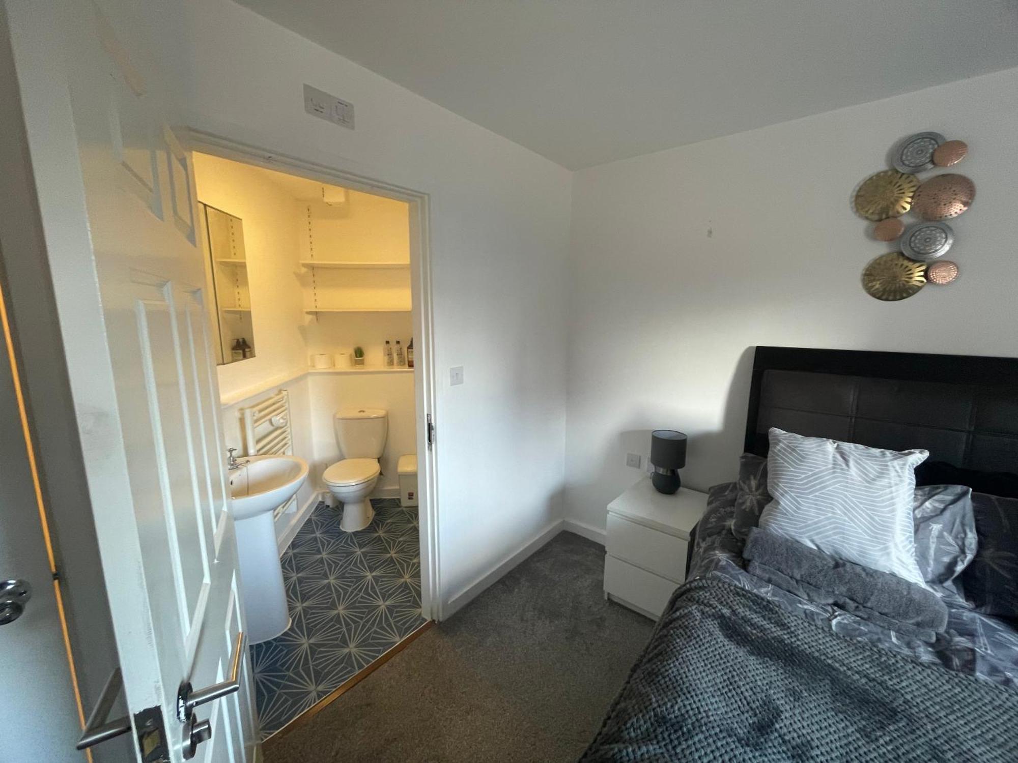 קובנטרי Business & Leisure City Centre 2 Bed En-Suite Apartment With Free Parking And Netflix מראה חיצוני תמונה